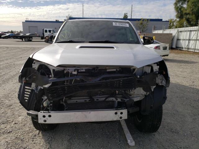 2020 TOYOTA 4RUNNER SR - JTEBU5JR2L5824348