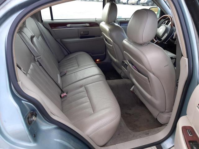 1LNHM82W13Y655843 Lincoln Town Car Signature