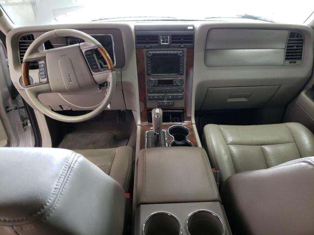 5LMJJ2J56BEJ06443 Lincoln Navigator