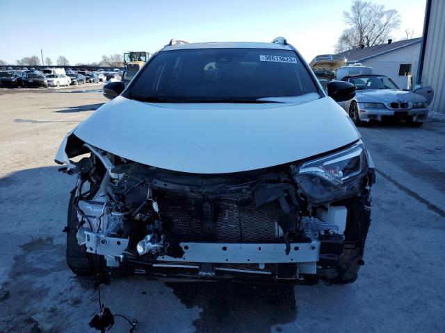 2018 TOYOTA RAV4 SE - JTMJFREV7JJ745240