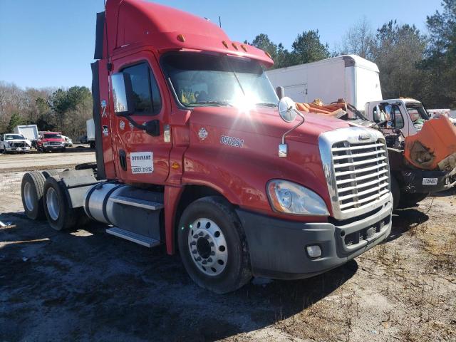 Salvage cars for sale from Copart Savannah, GA: 2016 Freightliner Cascadia 125