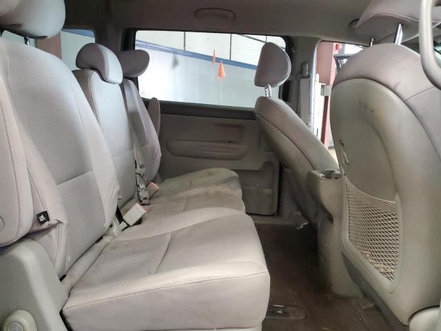 KNDMB5C19J6398210 KIA SEDONA LX