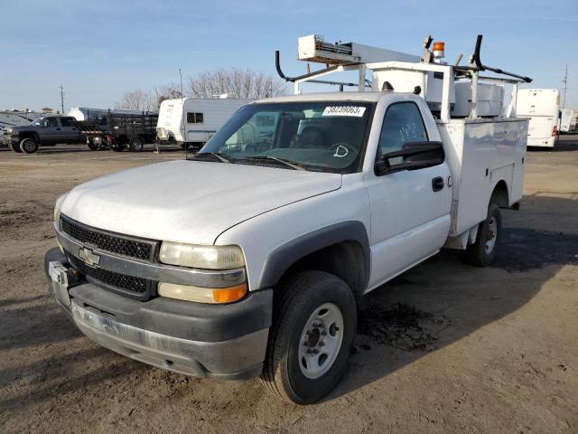 Salvage cars for sale from Copart Bakersfield, CA: 2002 Chevrolet Silverado