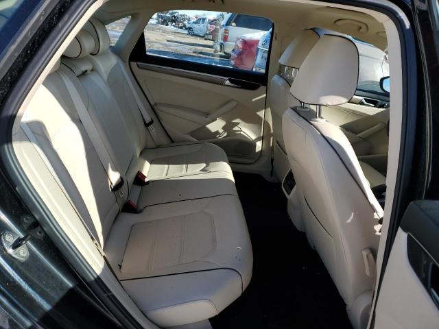 2017 VOLKSWAGEN PASSAT SE 1VWBT7A39HC013810