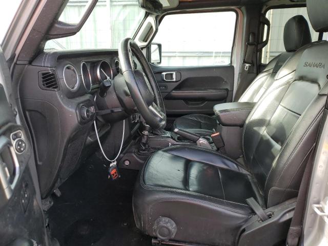1C4HJXEG8JW124417 Jeep Wrangler Unlimited Sahara