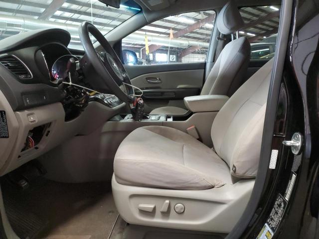 KNDMB5C19J6398210 KIA SEDONA LX