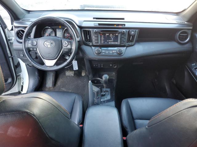 2018 TOYOTA RAV4 SE - JTMJFREV7JJ745240