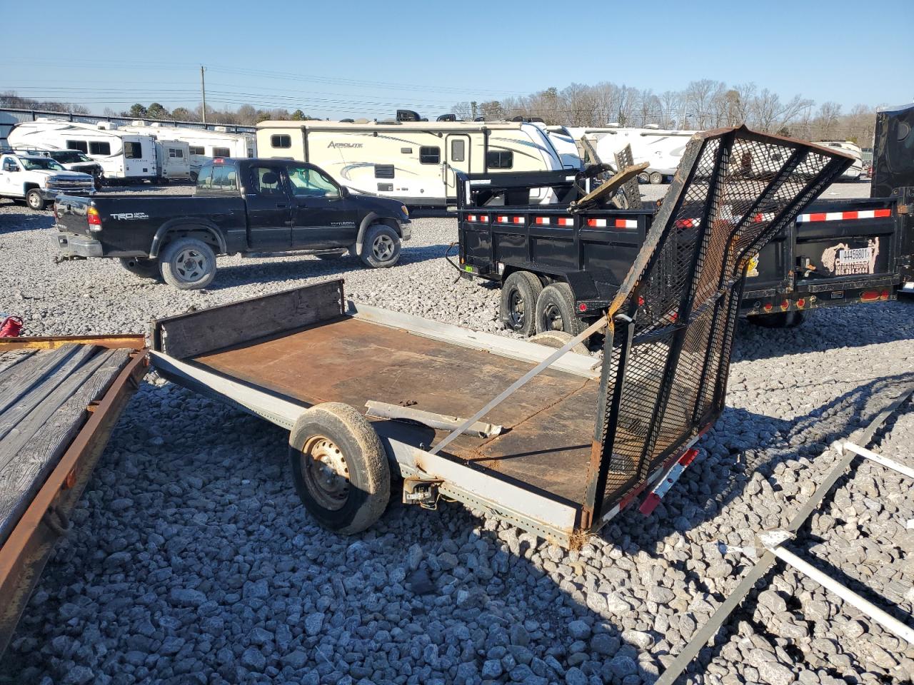 Lot #2477892035 2019 CUST TANKER TRAILER