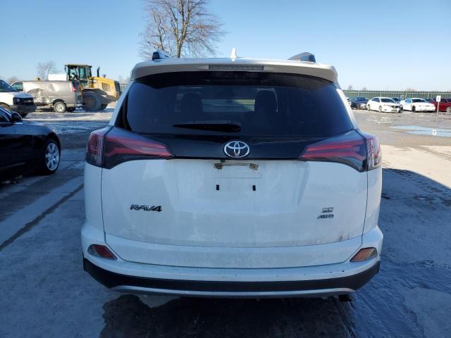 2018 TOYOTA RAV4 SE - JTMJFREV7JJ745240