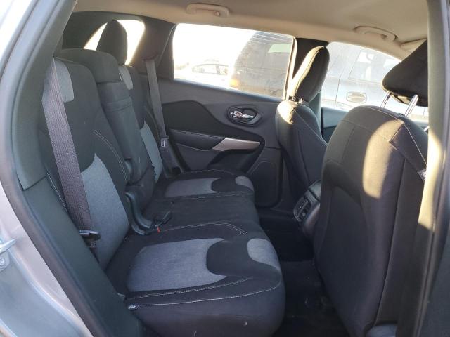 1C4PJLAB0HW616738 Jeep Cherokee Sport