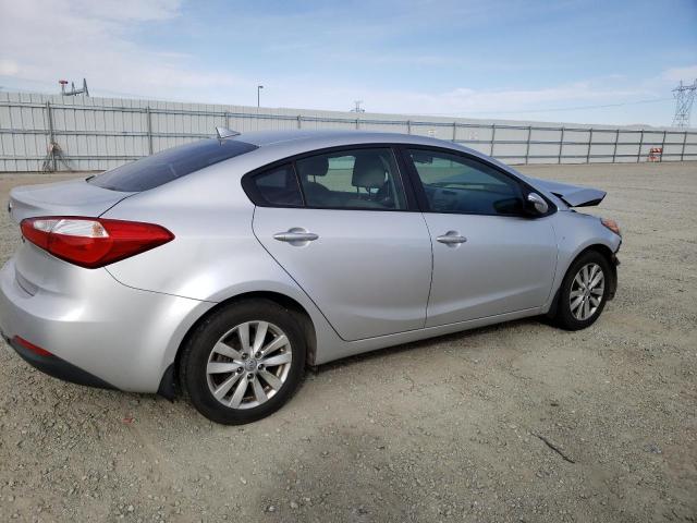 KNAFX4A64E5177433 KIA FORTE LX