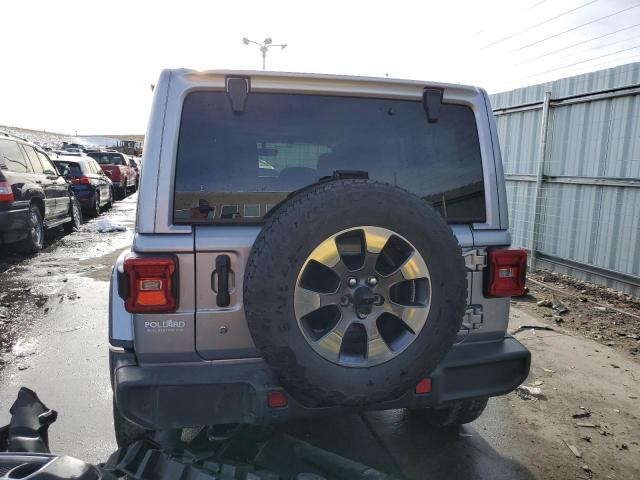 1C4HJXEG8JW124417 Jeep Wrangler Unlimited Sahara