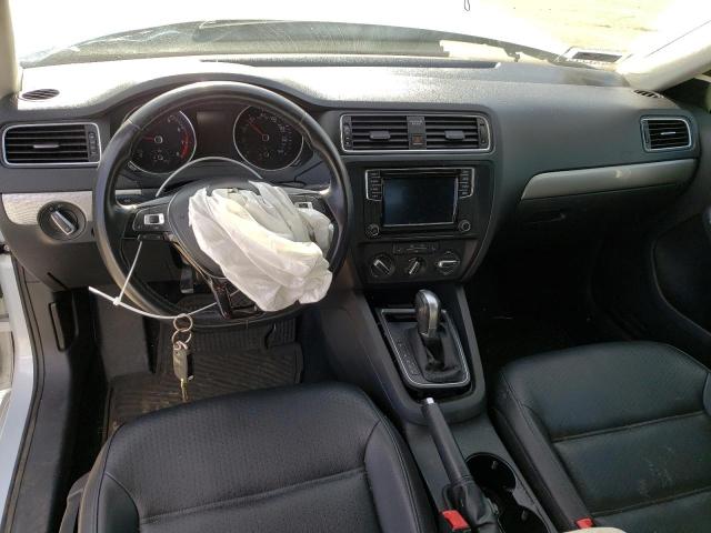 2017 VOLKSWAGEN JETTA SE - 3VWDB7AJ0HM351962