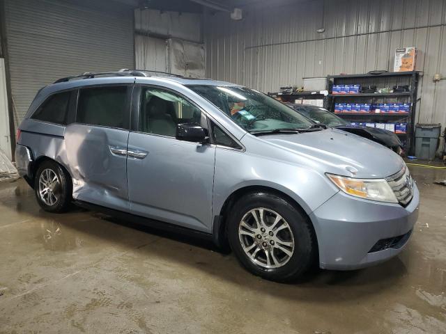 VIN 5FNRL5H69DB077591 2013 HONDA ODYSSEY no.4