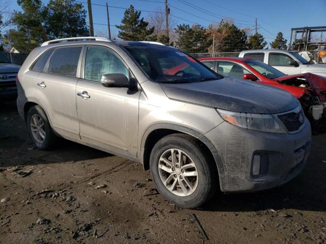 5XYKTCA62FG557080 KIA SORENTO LX