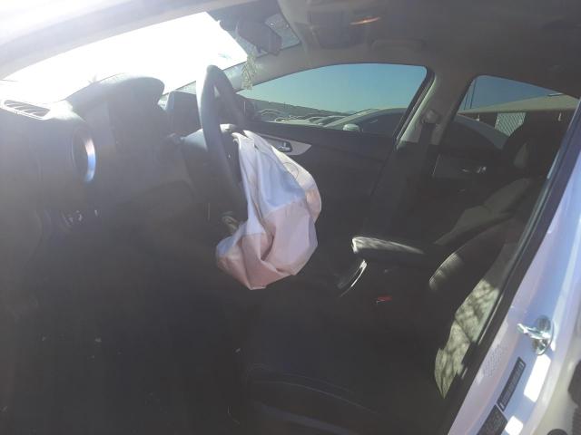 3KPF24AD9PE563773 KIA FORTE LX