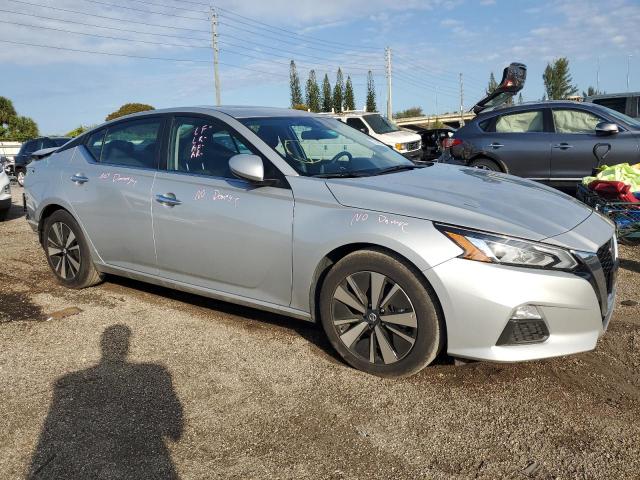 2022 NISSAN ALTIMA SV - 1N4BL4DVXNN367632