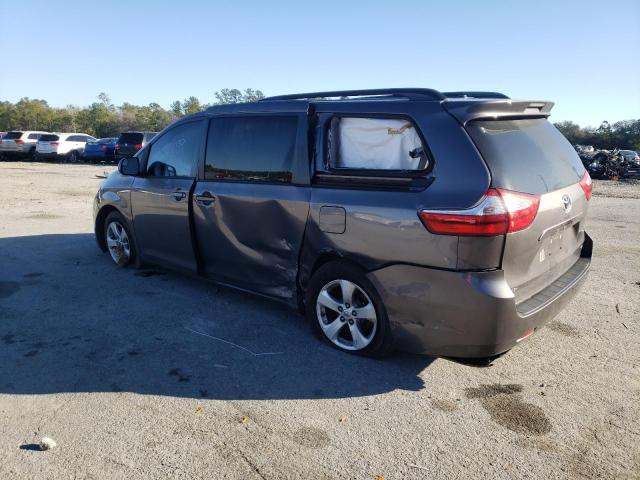 5TDKZ3DCXHS886972 2017 TOYOTA SIENNA, photo no. 2