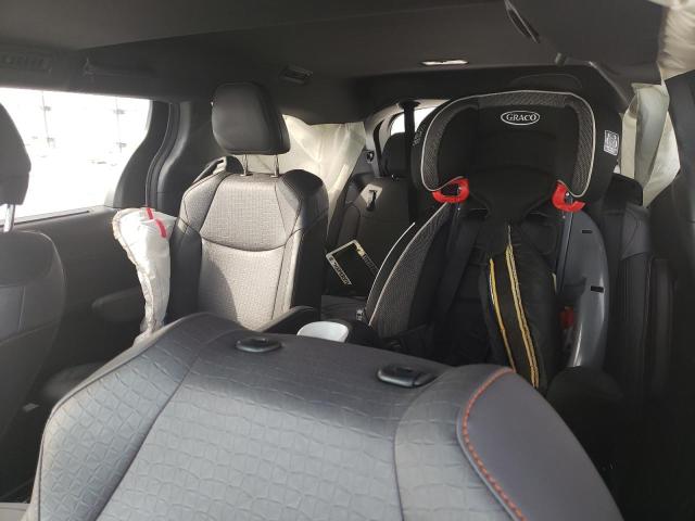 2021 TOYOTA SIENNA XSE - 5TDXRKEC8MS017540