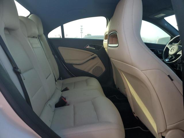 2017 MERCEDES-BENZ CLA 250 4M - WDDSJ4GB6HN420385