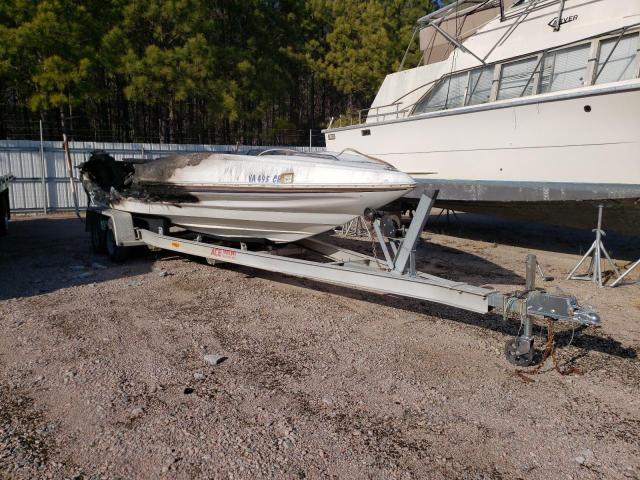 Salvage boats for sale at Charles City, VA auction: 2000 Caravelle Boat