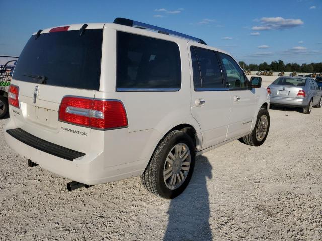 5LMJJ2J55EEL07853 Lincoln Navigator