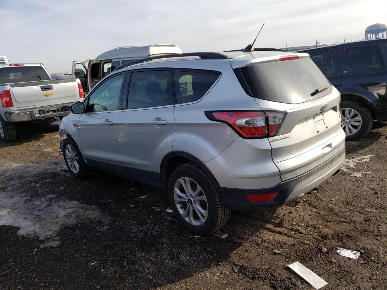 1FMCU0GD5JUD03338 FORD ESCAPE 2018