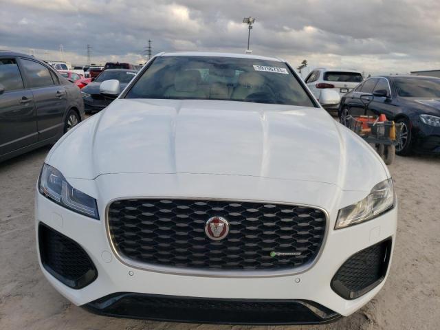 SAJBL4GX0NCY90839 Jaguar Xf R-dynamic Se
