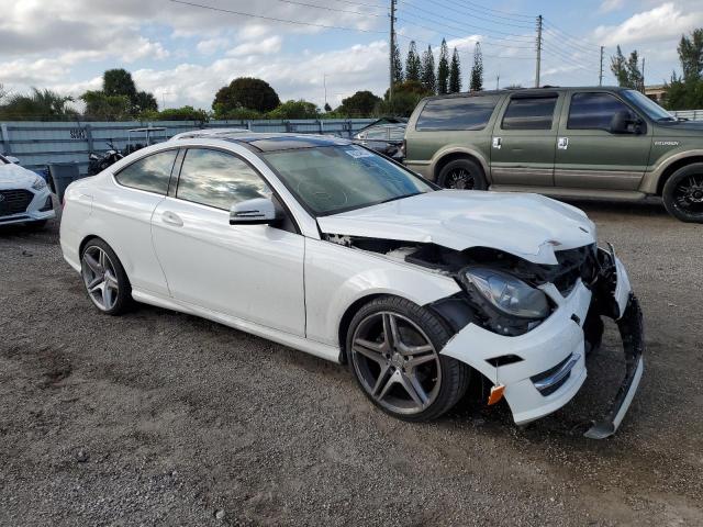 2015 MERCEDES-BENZ C 250 - WDDGJ4HB5FG391550