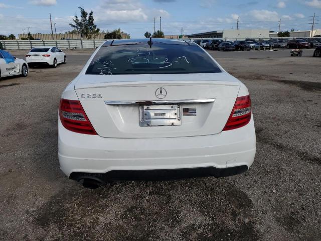 2015 MERCEDES-BENZ C 250 - WDDGJ4HB5FG391550