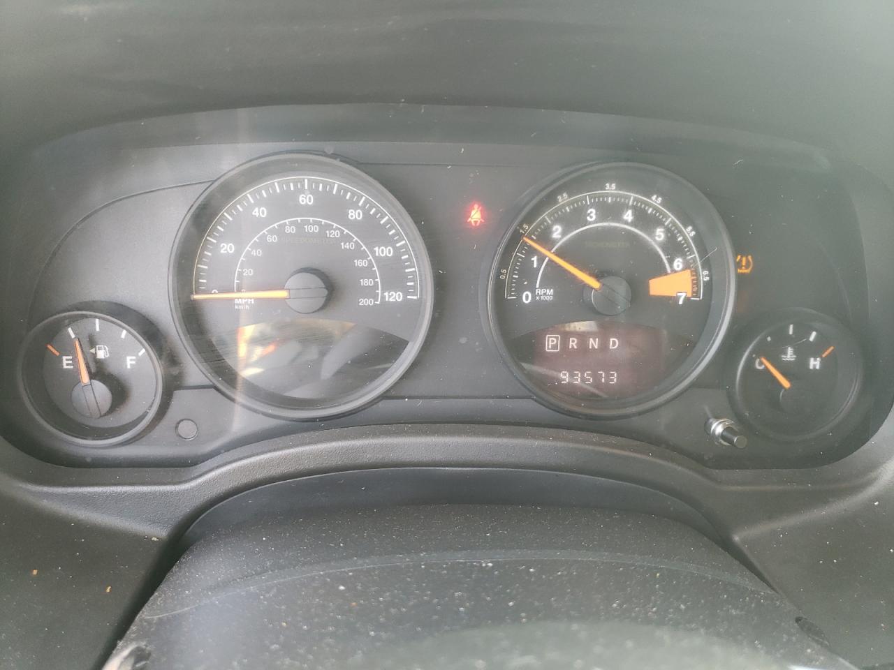 1C4NJDBB8GD549845 JEEP COMPASS 2016