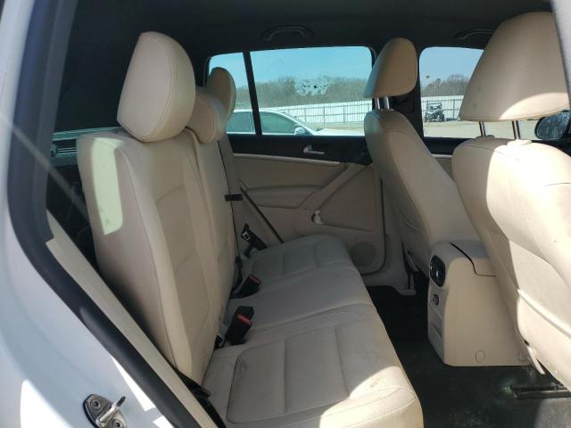 2016 VOLKSWAGEN TIGUAN S - WVGBV7AX3GW009535