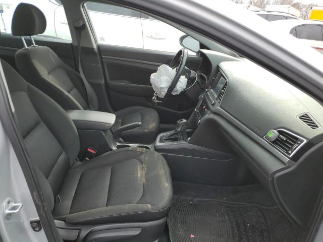  HYUNDAI ELANTRA 2017 Srebrny