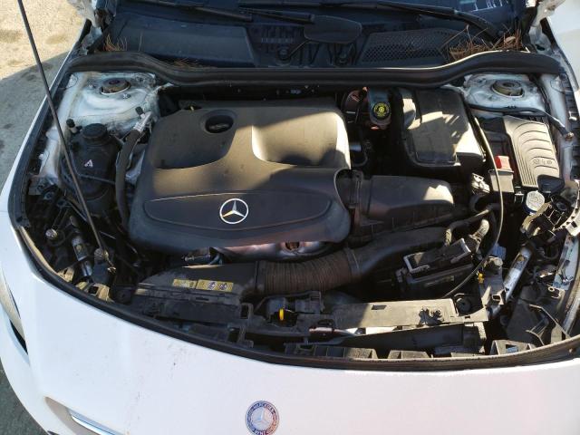 WDDSJ4GB2FN178028 Mercedes-Benz CLA 250 4MATIC