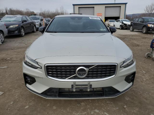7JRA22TM8KG016709 Volvo S60