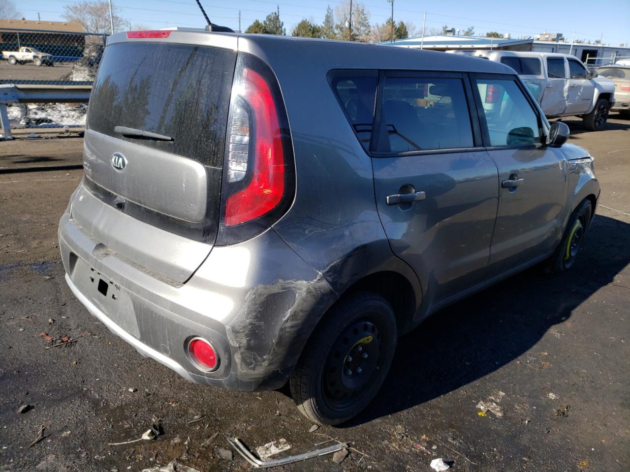 KNDJP3A55H7459393 2017 Kia Soul +