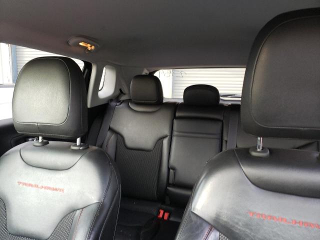 3C4NJDDBXJT146268 Jeep Compass Trailhawk