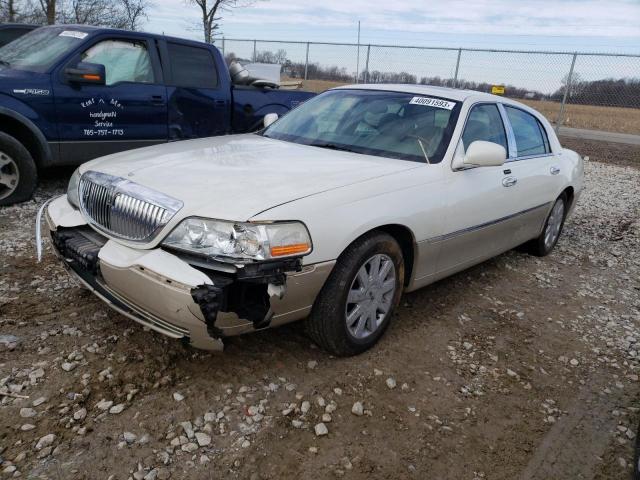 2005 Lincoln Town Car Signature Limited