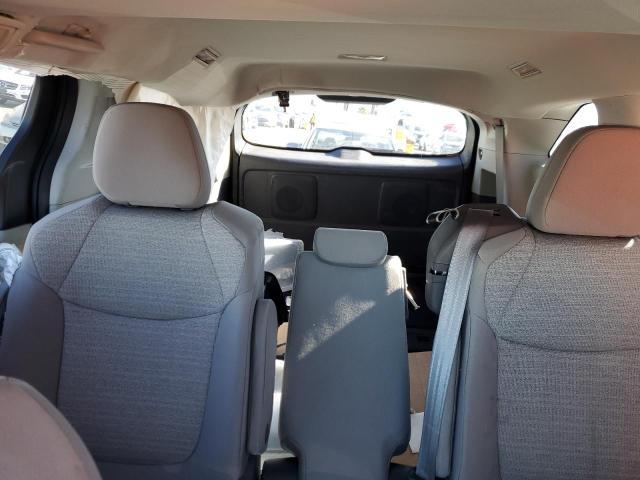 2021 TOYOTA SIENNA LE - 5TDBRKEC1MS007880