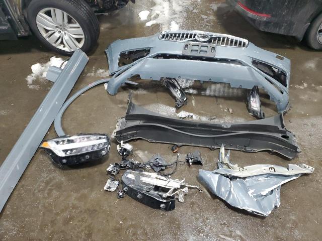 2020 VOLVO XC90 T6 MO - YV4A22PK4L1569642