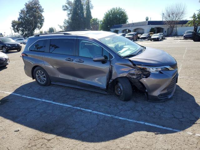 2021 TOYOTA SIENNA LE - 5TDBRKEC1MS007880