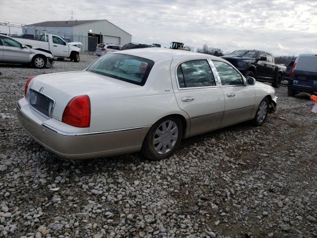 1LNHM82W05Y642374 Lincoln TOWNCAR