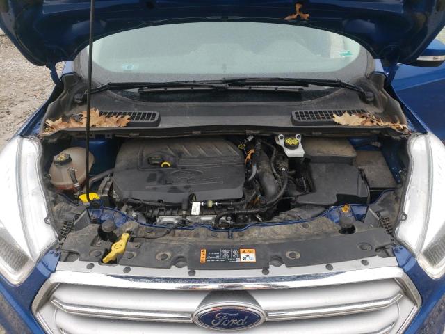 1FMCU0JD3HUD58955 Ford Escape Titanium