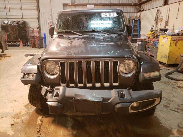1C4HJXEN6JW329670 Jeep Wrangler Unlimited Sahara