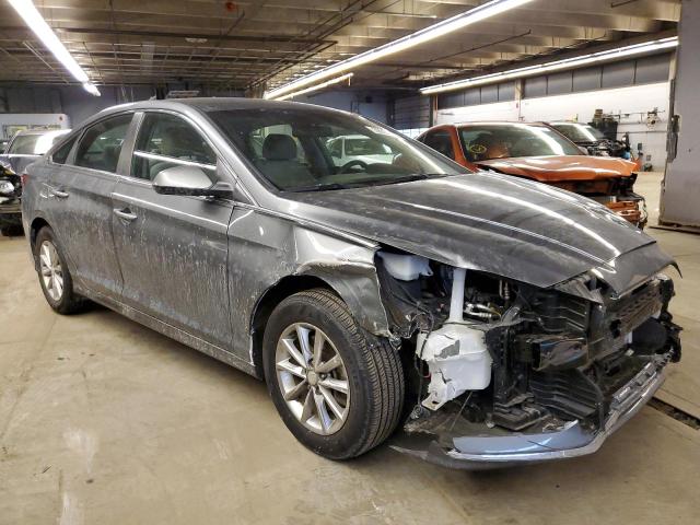 VIN 3FA6P0HDXHR312941 2017 Ford Fusion, SE no.4