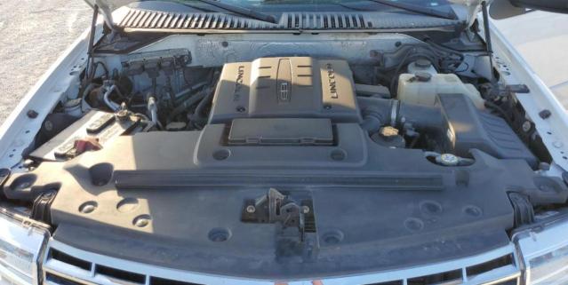 5LMJJ2J55EEL07853 Lincoln Navigator