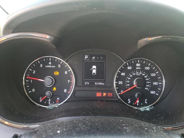 3KPFK4A7XJE284933 KIA Forte