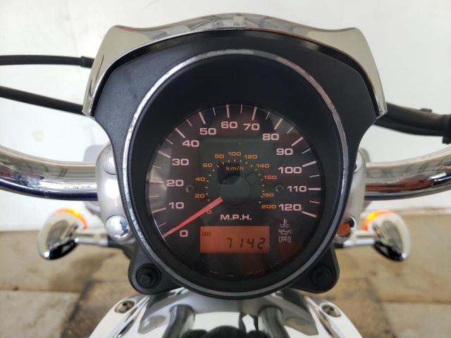 JS1VS56AX62104273 Suzuki M50 BK5