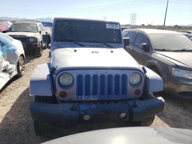 1C4BJWEG3DL684075 Jeep Wrangler Unlimited Sahara