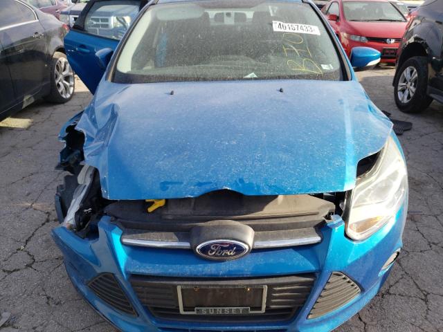 1FADP3F24EL427975 Ford FOCUS SE